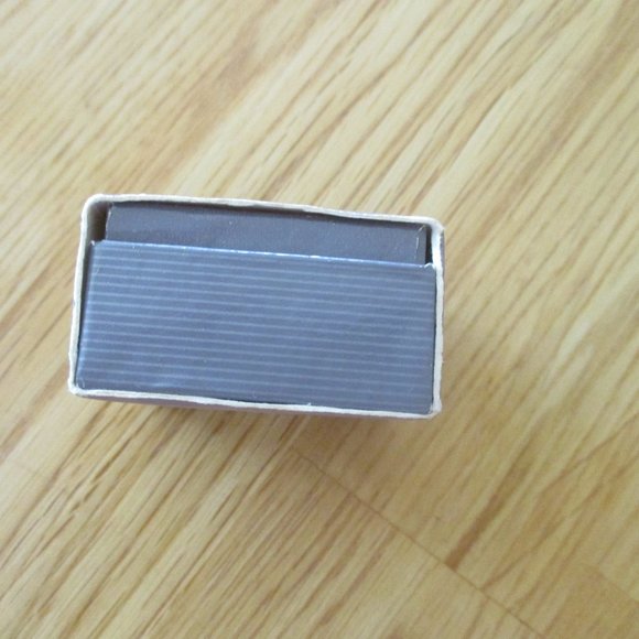 Vintage Avon Pin 1929 Ford with original Avon box - Picture 4 of 9